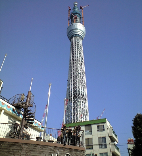 大横川親水公園からの東京スイカイツリー全景