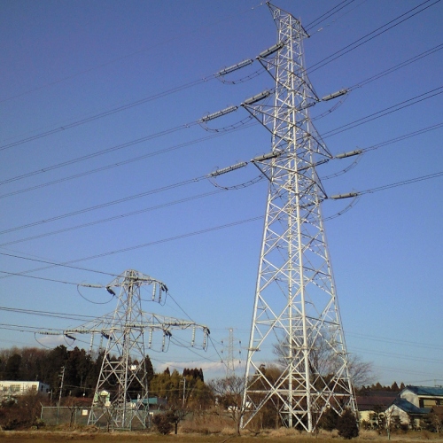 送電鉄塔の親子