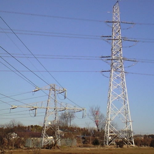 送電鉄塔の親子