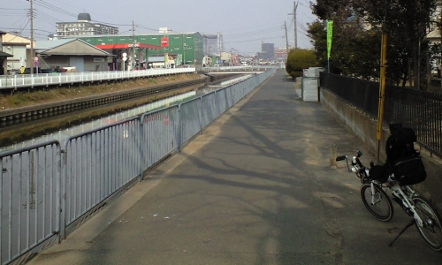 大場川左岸